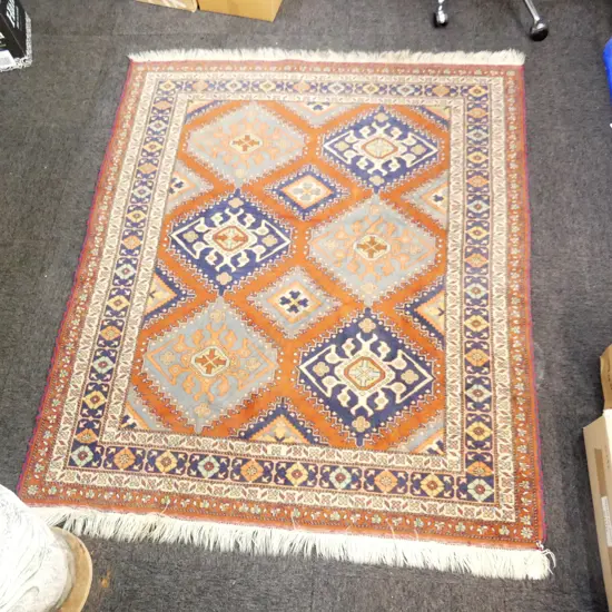 HAND KNOTTED ALL WOOL RUG 1760x1560mm