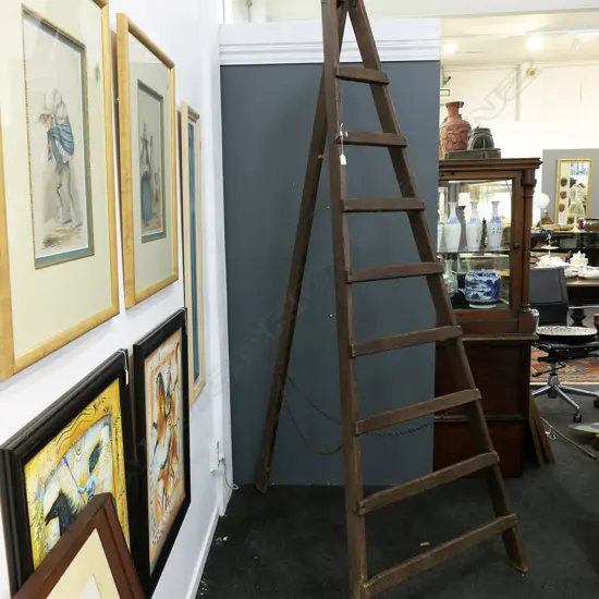 VINTAGE WOODEN LADDER H.2270mm