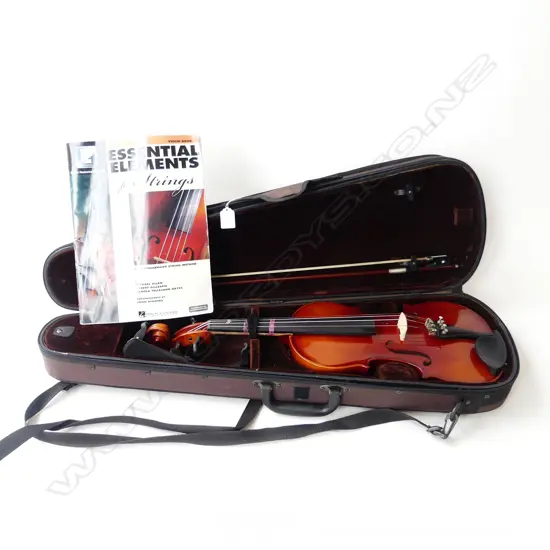 MODERN VIOLIN, CASED