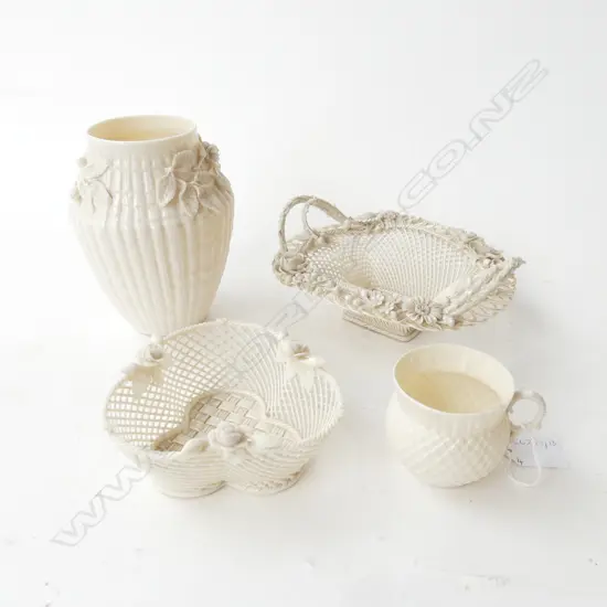 4 PCES BELLEEK; 2 BASKETS, CUP & VASE H.155mm