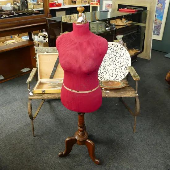 VINTAGE OAK DRESS MANIKIN   ADJUSTABLE HIGHT