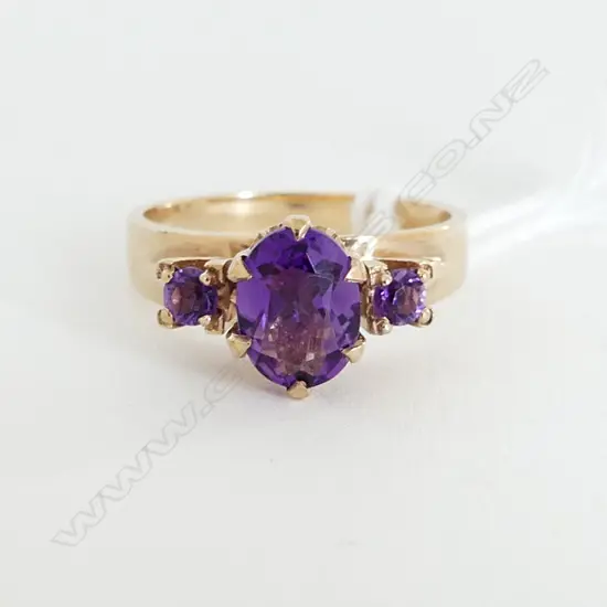 9CT GOLD AMETHYST SET RING 3.7GMS SIZE N