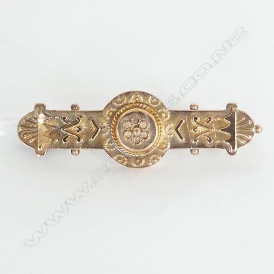9CT GOLD VICT BROOCH 2.3GMS
