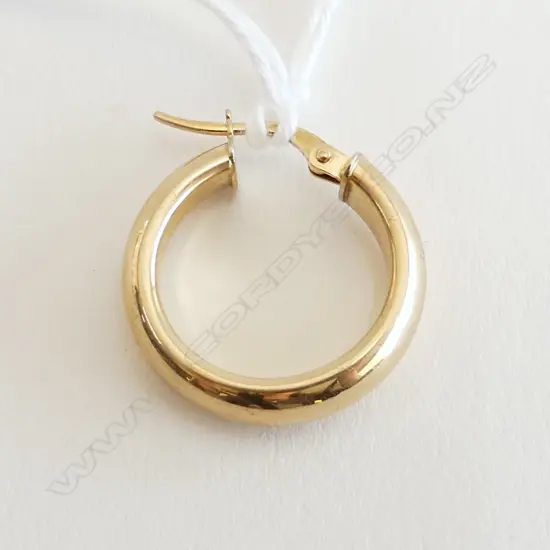 1 x 9ct YELLOW GOLD HOOP EARRING 1gm