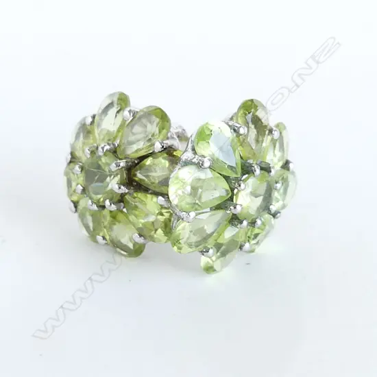 PR SILVER & PERIDOT EAR STUDS (NEW)
