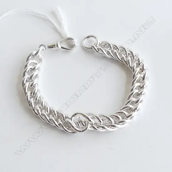 STG SILVER DOUBLE CURB BRACELET, 39gms (NEW)