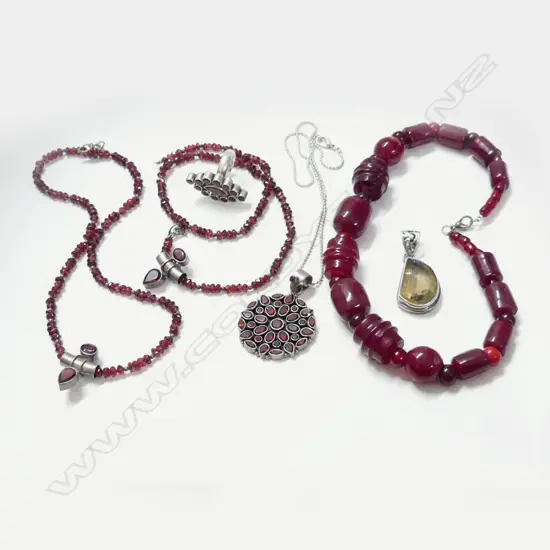 4 NECKLACES (3 GARNET) + STG RING & PENDANT RING SIZE O