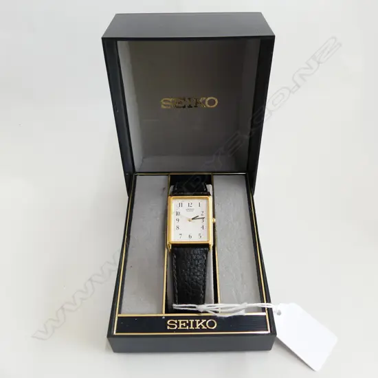 SEIKO MENS WRIST WATCH, BOXED & RUNNING