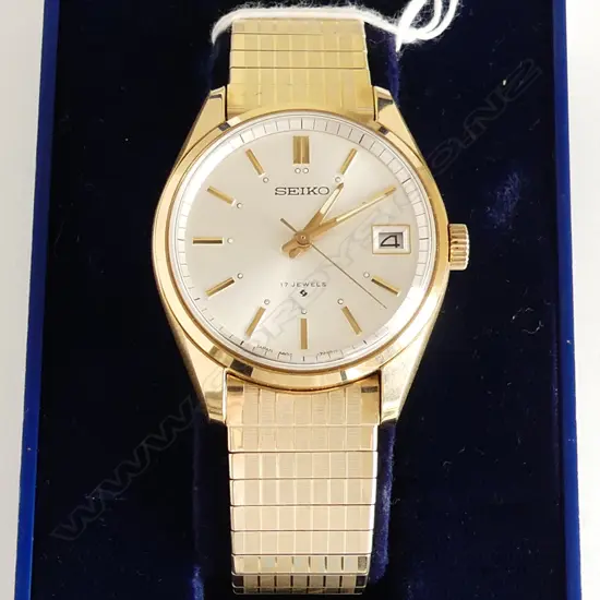 VINTAGE SEIKO GENT'S 17 JEWEL gold plate WRISTWATCH boxed & as new. Running