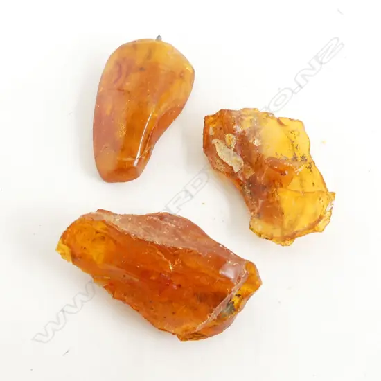 3PCS VINTAGE BALTIC AMBER