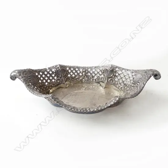 STG SILVER PIERCED DISH W.245mm 181gms