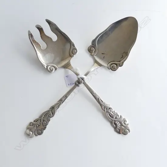 PR DANISH SILVER  CAKE SERVERS 262GMS