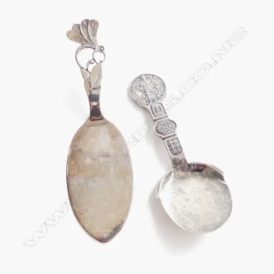 DANISH SILVER CAKE SERVER & COLLECTORS SPOON 80GMS