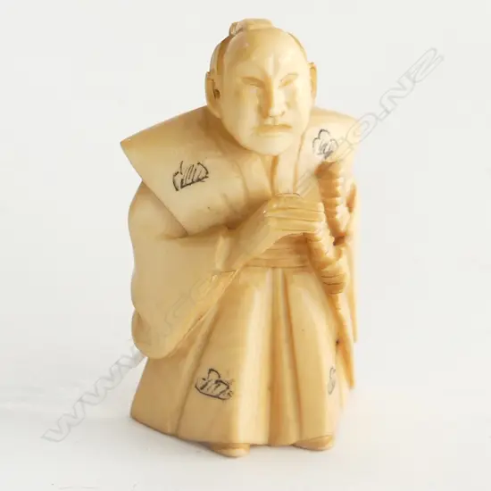 IVORY NETSUKE SAMURI H.50mm