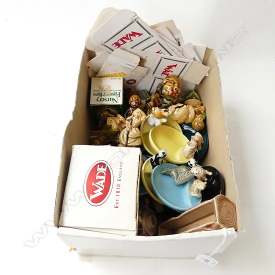 COLLECTION WADE WHIMSEYS ORNAMENTS 40PCES & ASST. BOXES
