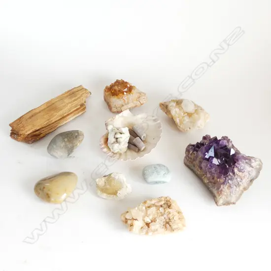 SMALL COLLECTION  ROCKS CRYSTALS ETC