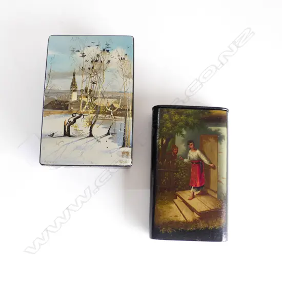TWO HANDPAINTED RUSSIAN PIECES,1 TRINKET BOX 130 X 90 mm, 1 CIGAR BOX 130 X 80 mm