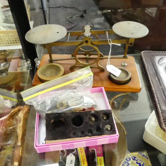 BRASS SCALE w. ASST. WEIGHTS, etc; One Complete Set, w.250mm