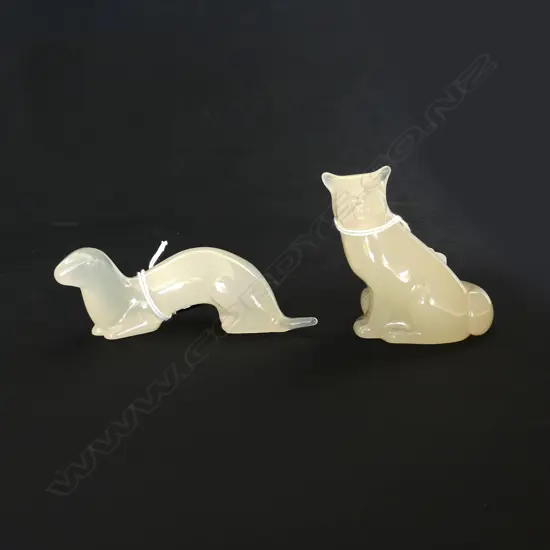 NORWEGIAN HADELAND GLASS OTTER & FOX L100MM