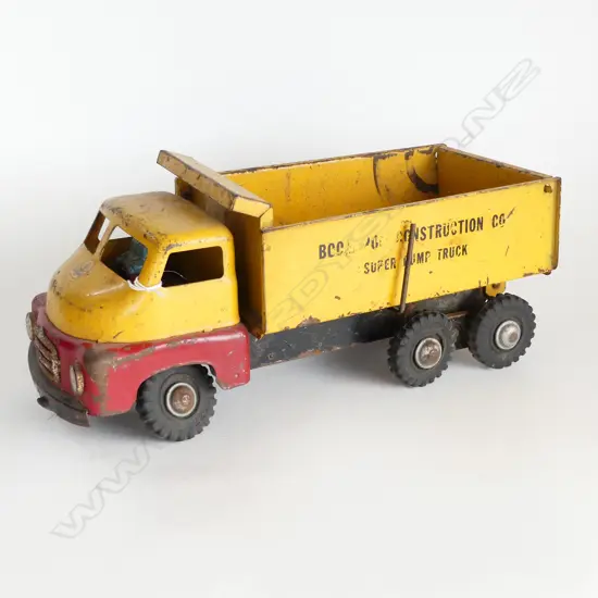 BOOMAROO TOYS (Made in New Zealand) VINTAGE 'SUPER DUMP TRUCK' Labelled. Nicely play worn. L.370mm.