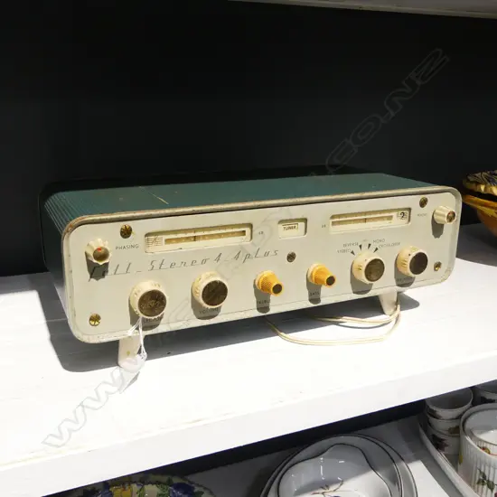 1950s VALVE AMPLIFYER