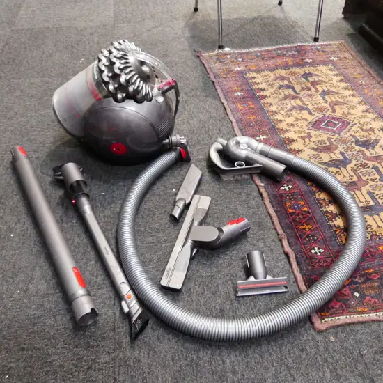 DYSON CINETIC VACUUM CLEANER