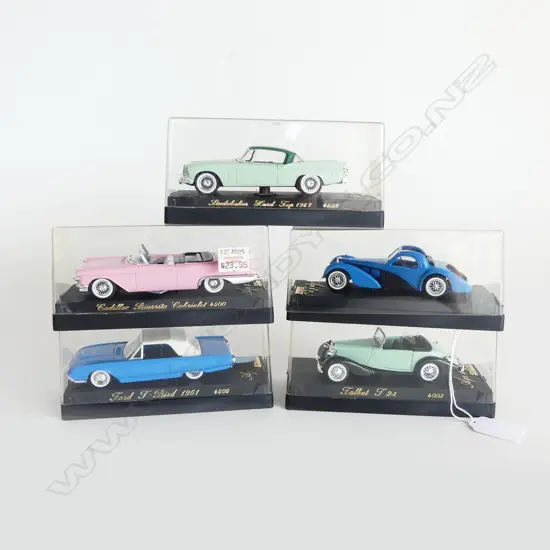 5 BOXED SOLIDO MODELS