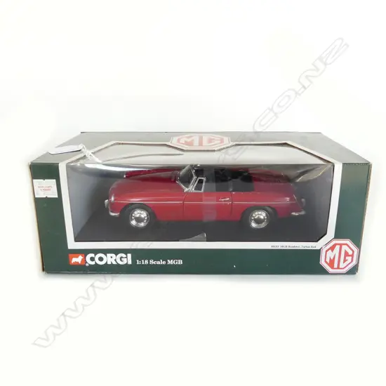 BOXED CORGI 1:18 MGB ROADSTER