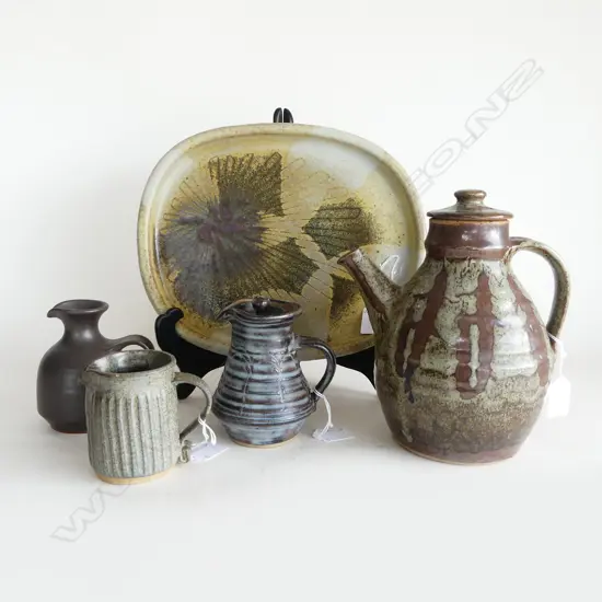 FIVE PCS NZ STUDIO POTTERY; 2 ADRIAN COTTER, PAUL WOTHERSPOON PLATTER  & 2 OTHERS (chips to smallest jug)
