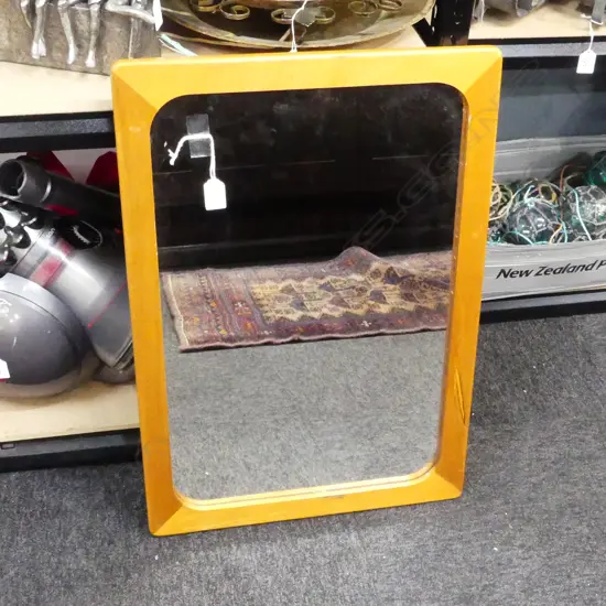 RETRO MIRROR, WOODEN FRAME 460x665mm