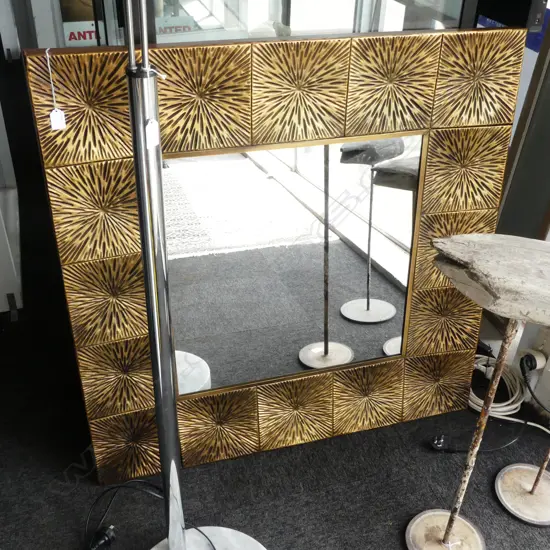 DECORATIVE HAMMERED COPPER MIRROR 980x980mm