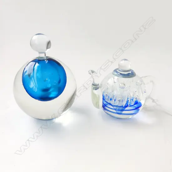 TEAPOT & SCENT BOTTLE ART GLASS; Both signed, H.110mm