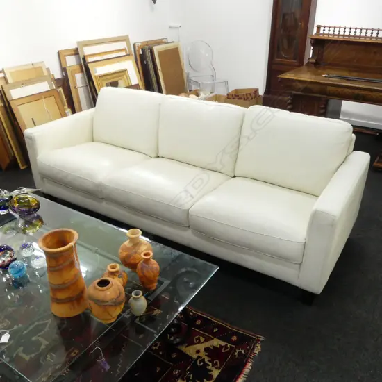 VIOLINO WHITE LEATHER 3 SEATER SOFA 2160x880x715mm