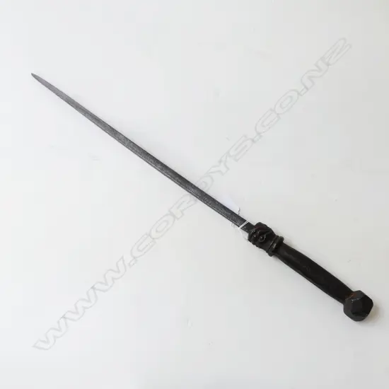 CAST IRON SPIKE L.615mm