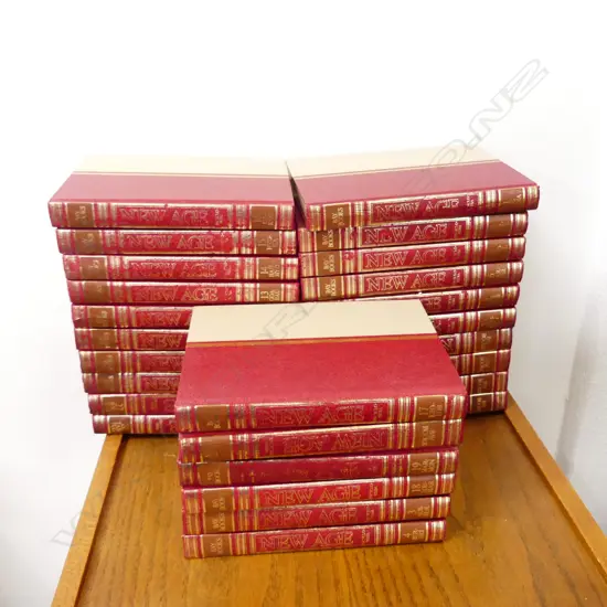 COLLECTION OF 26 ENCYCLOPEDIA BOOKS
