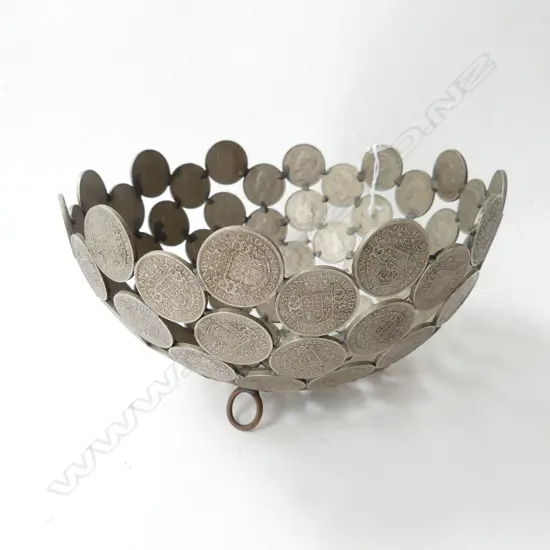 NEW ZEALAND COIN BOWL (HALF CROWN) Dia.225mm