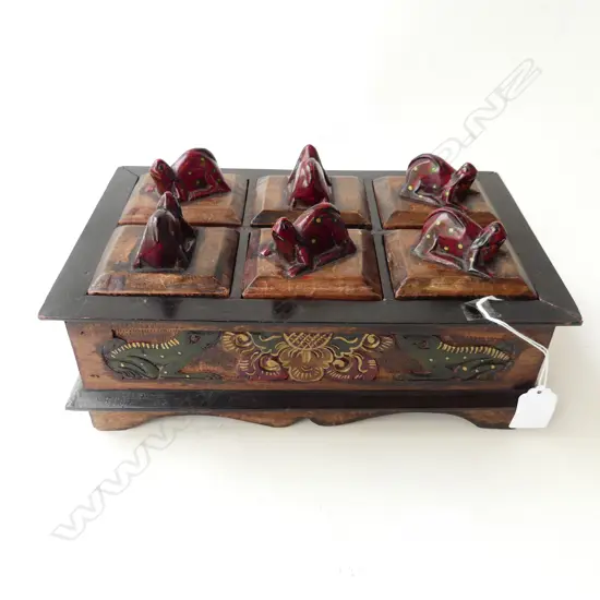 CARVED JAPANESE MULTI COMPARTMENTAL BOX 300x190x100mm