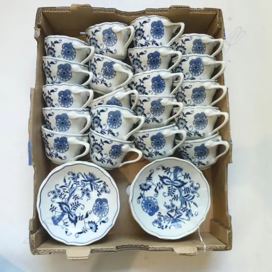 SET OF 20 BLUE DANUBE CHINA TEACUPS & SAUCERS 40PCS EXCELLENT CONDITION