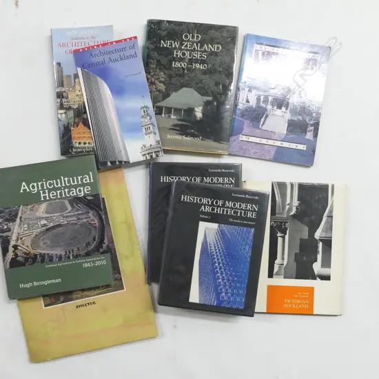 BOOKS; ARCHITECTURE INTEREST