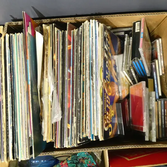 ASST. LP'S; THE BEST OF ABBA, LIONEL RICHIE, etc INCL. CD'S