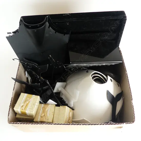 BOX JEWELLERY DISPLAY ITEMS & BOXES