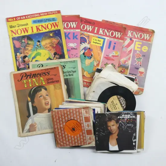 ASST. LP'S 45 & VINTAGE WALT DISNEY GRAPHICS