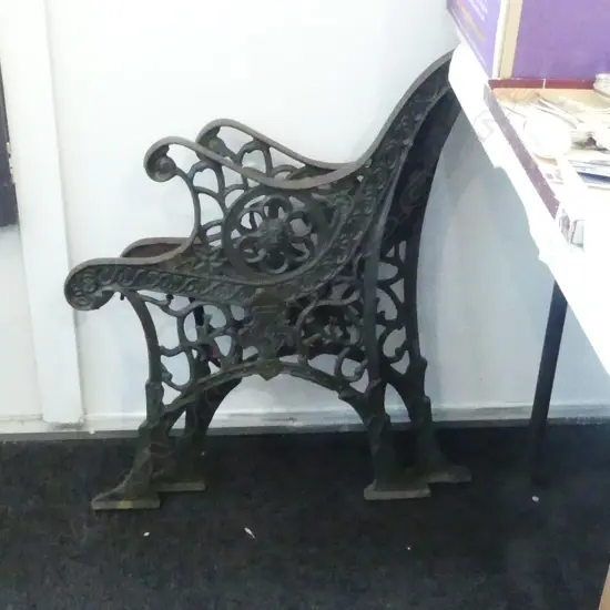 PR CAST IRON BENCH SEAT ENDS H.710mm