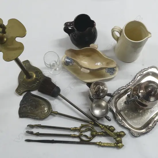 BASKET w. FIRE TOOLS, EP, CERAMIC JUGS ETC