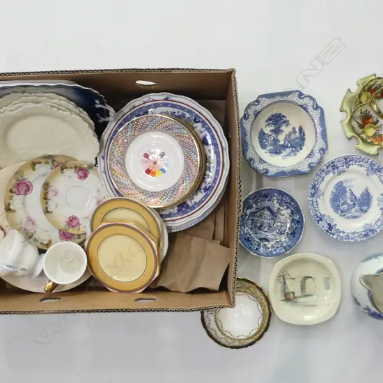 ASST. CHINA INCL. WEDGWOOD, 6 CLARICE CLIFF BIZARRE HEXAGONAL SAUCERS 145mm dia etc