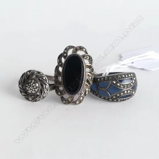 3 VINTAGE MARCASITE DRESS RINGS: 2 WITH ONYX SIZE M. N. O.
