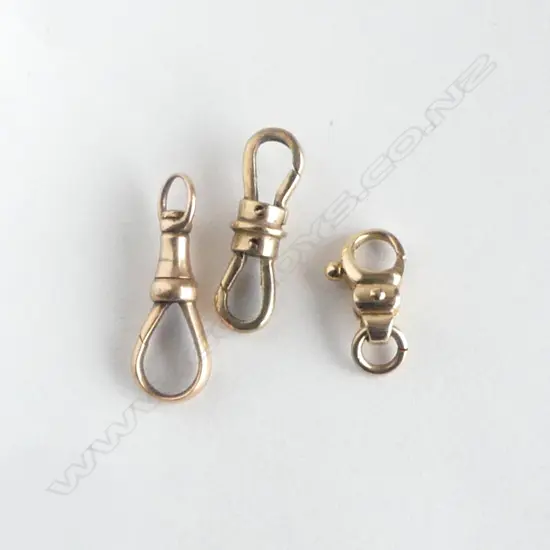 3 9CT GOLD CLASPS 4.4GMS