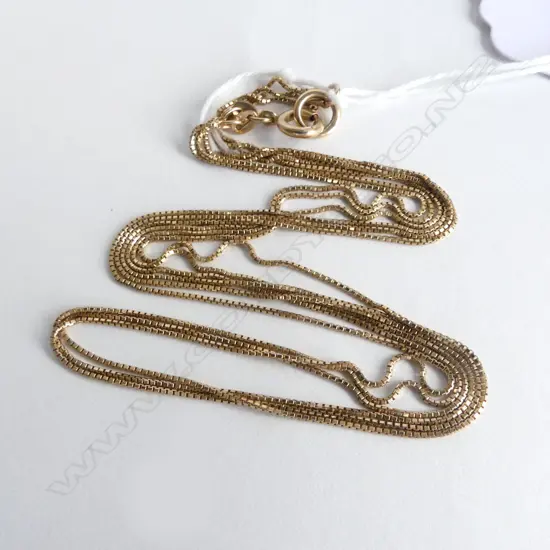 9ct TRIPLE STRAND FINE BOX LOCK NECK CHAIN 5gms