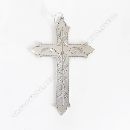 LARGE STYLISH SILVER CROSS restrained leaf engraving 826 S mark probably Danish H.65mm