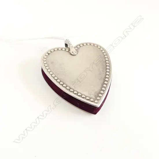 SILVER CHATELAINE STYLE PIN CUSHION, HEART SHAPED, BIRM '88, 19.90gm